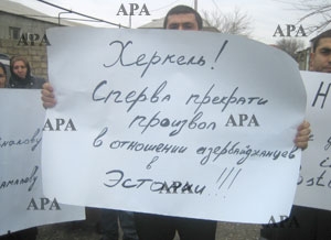 photo-8-picket-in-supporting-a-zeynalov